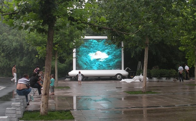北京動(dòng)物園-P10戶外LED全彩車(chē)載屏